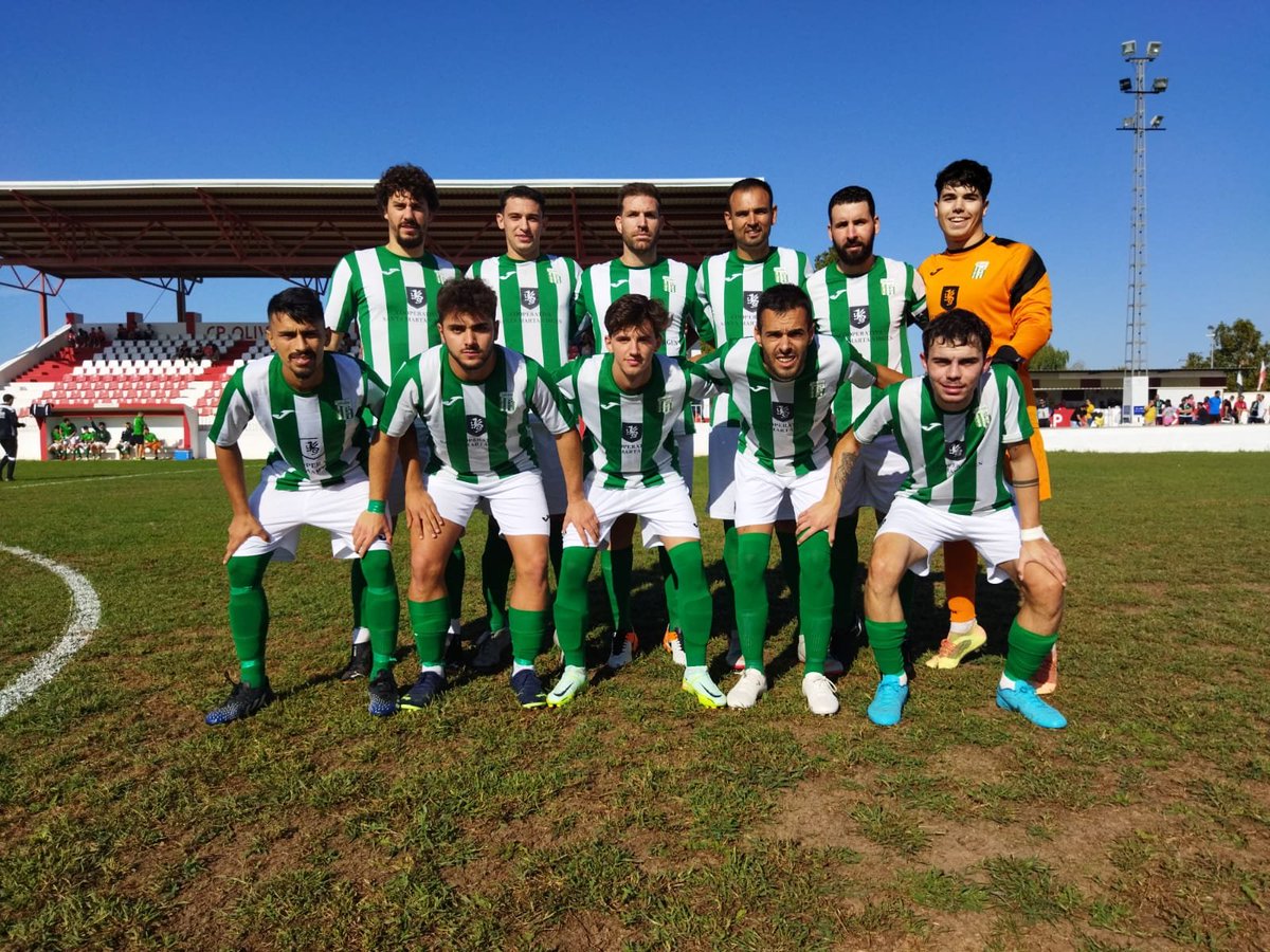 CD_SantaMarta's tweet photo. 🗣️ 𝙁𝙄𝙉𝘼𝙇

👉 Victoria de los nuestros en el encuentro correspondiente a la Jornada 2 y que nos enfrentaba a domicilio al @CPOLIVA con resultado final de 0-2. 
Gracias a la afición desplazada. Seguimos Equipo 💪💚

📸 Once Inicial https://t.co/jAyAE6oFog