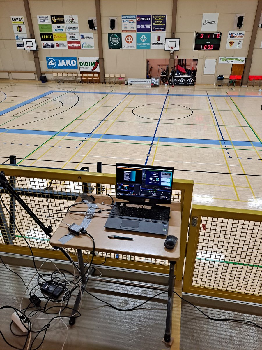 7Reiska's tweet photo. Futsal-Liiga kausi 2022-2023 omalta osalta käyntiin juurikin kohta! Selostushommissa ja otteluna SoVo Futsal vs Alastaron Urheilijat. #ruutufi #futsalfi https://t.co/FtvSwkbJk2