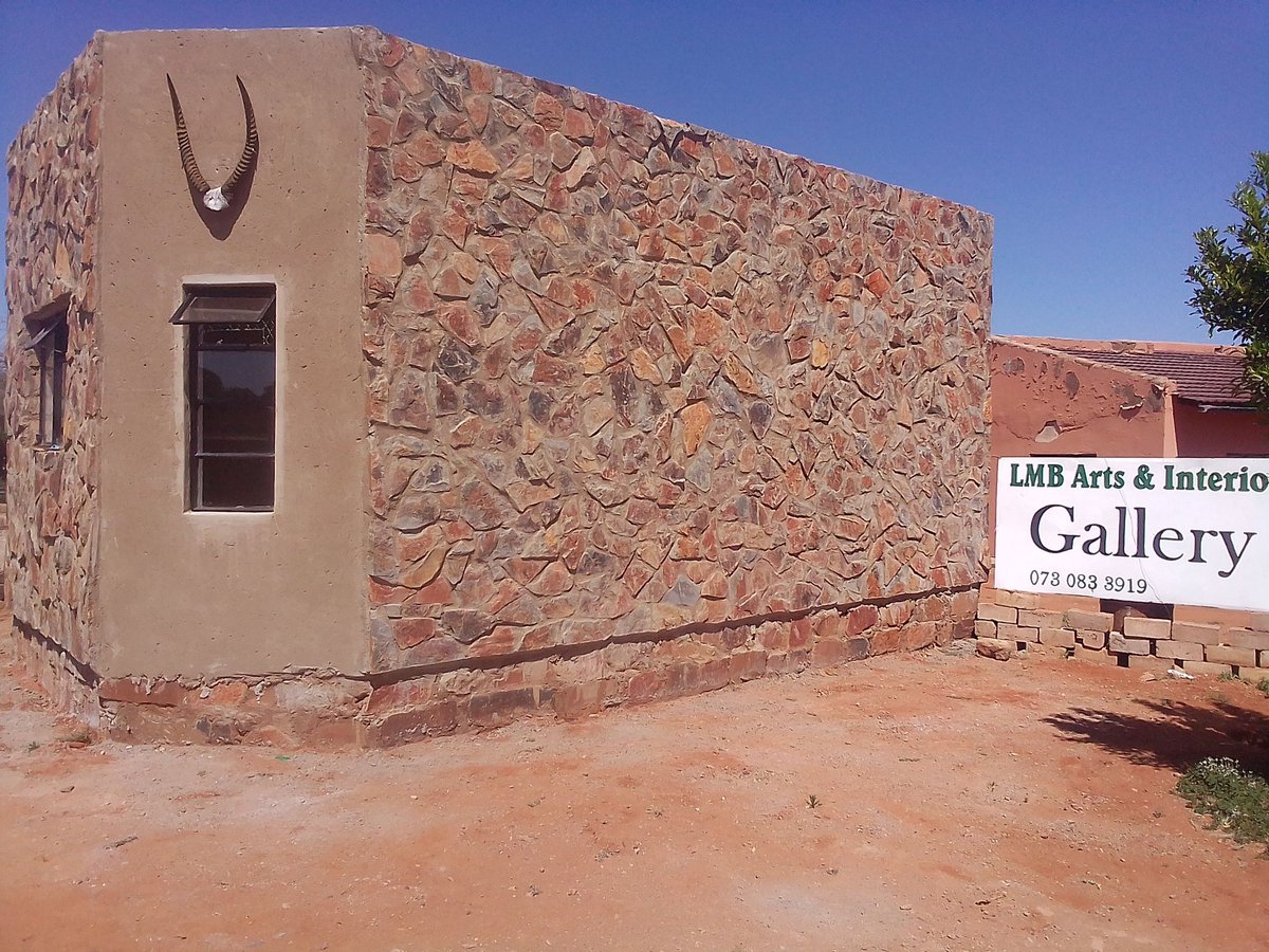 Situated in Taung village, North West, South Africa.
Specialise in Original Cubism Abstract Oil paintings.