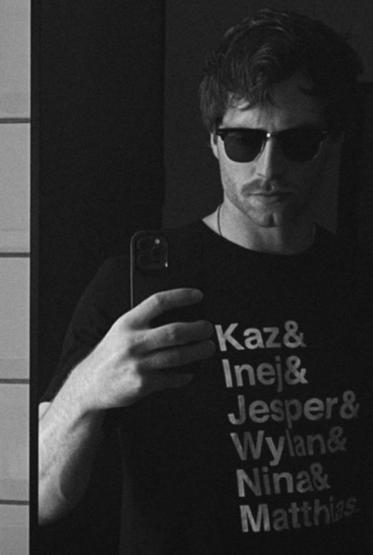 verscuderia's tweet photo. soctwt is active again so i need amita and kit to post a picture of them wearing the six of crows shirt to complete this https://t.co/nHeynmPs8F
