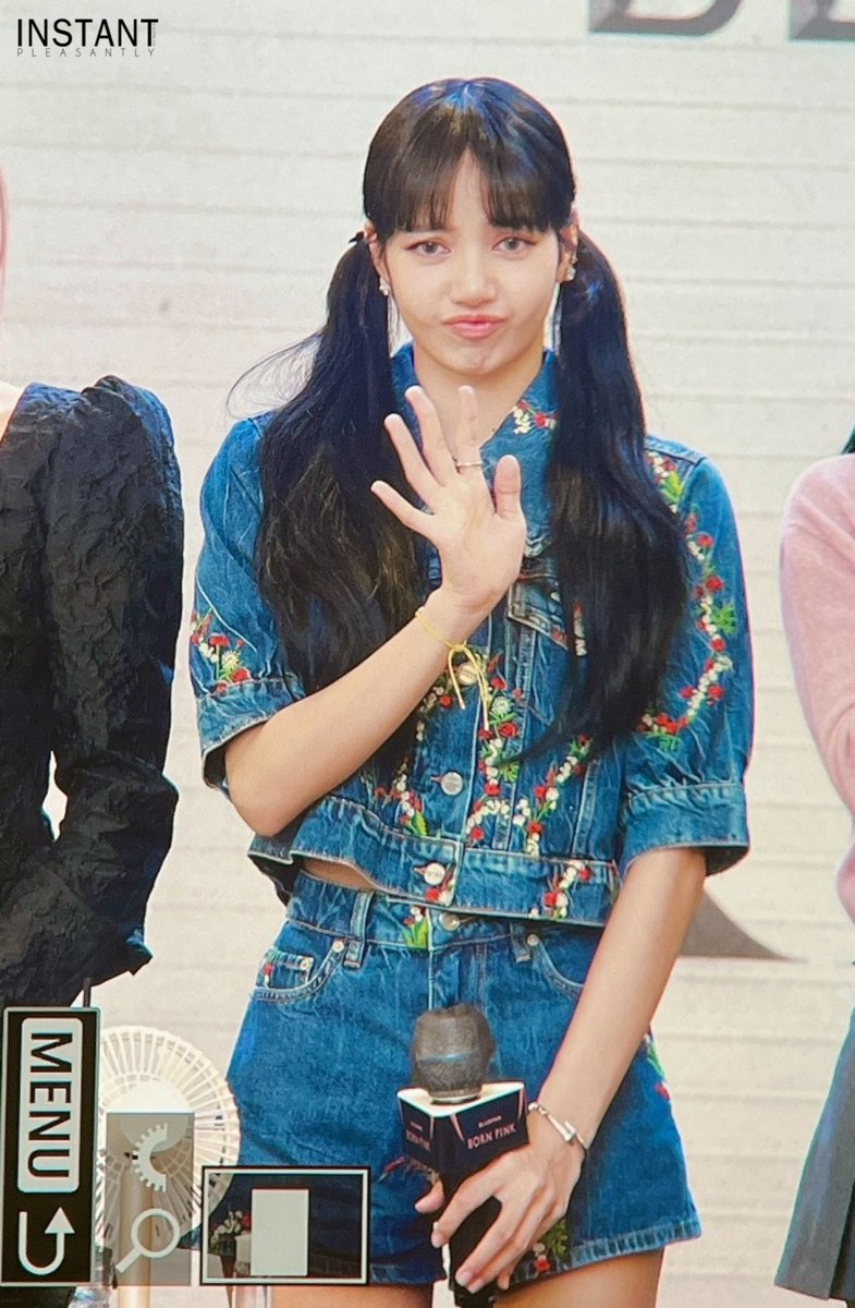 Instant Pleasantly tweet media