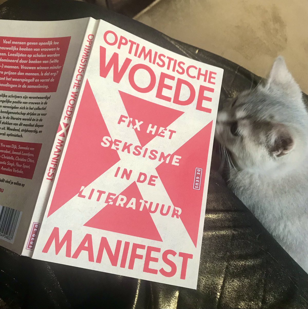 Susan Smit (@susansmitauteur) on Twitter photo O mensen, wat word ik hier blij van. ‘Vrouwenboeken bestaan niet’. @Fixditnu <a href="/De_Geus/">Uitgeverij De Geus</a> O mensen, wat word ik hier blij van. ‘Vrouwenboeken bestaan niet’. @Fixditnu <a href="/De_Geus/">Uitgeverij De Geus</a>