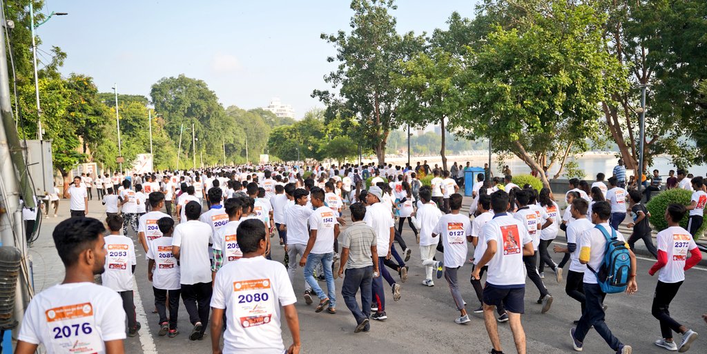 DrPrashantkorat's tweet image. Marathoning, The triumph of desire over reason.

📍 Kankaria Lake, Ahmedabad 

#RunForDevelopment 🏃🏻🚩