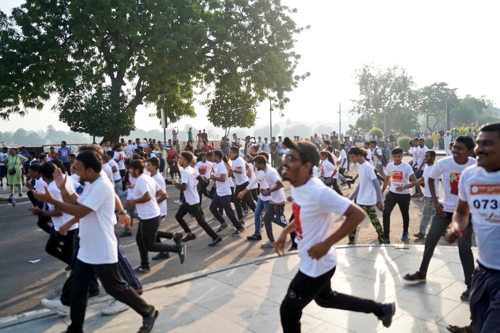 DrPrashantkorat's tweet image. Marathoning, The triumph of desire over reason.

📍 Kankaria Lake, Ahmedabad 

#RunForDevelopment 🏃🏻🚩