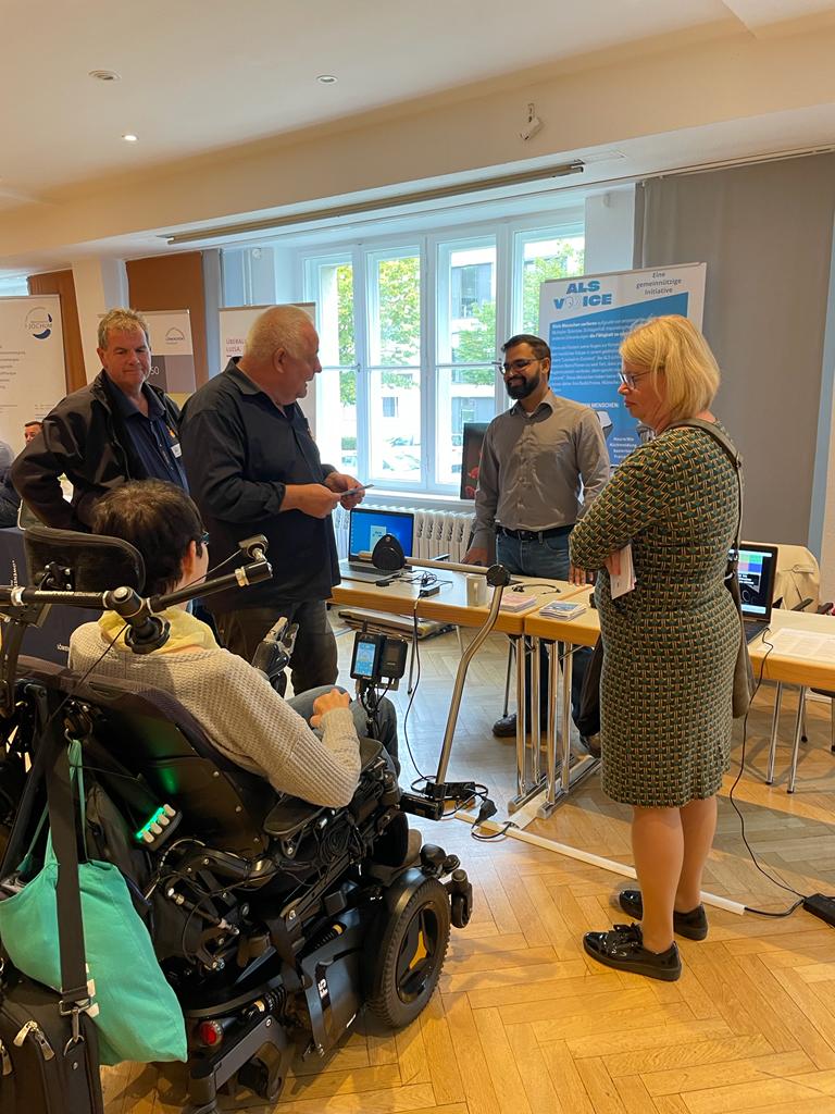als_voice's tweet photo. ALS Voice team demonstrating their communication system for paralyzed patients without any means of communication at ALS Betroffenen Kongress 2022 organized by @ALSmobil
#communication #alsvoice #paralysis #bci
@racing_als @MND_ALS @_als_schweiz @ALSAAssociation @iamalsorg https://t.co/YL4bK7b3vT