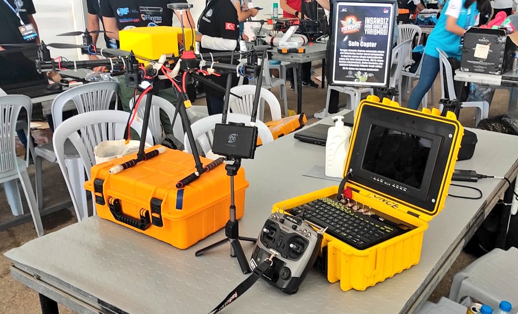 BAkguc's tweet photo. 🔹️Safe Copter UAV Team 🌐Project details in the link https://t.co/H4TQm2cmMI #uav #survey #diseaster #opersource #uavproject #drone https://t.co/A2a5xMFIn6