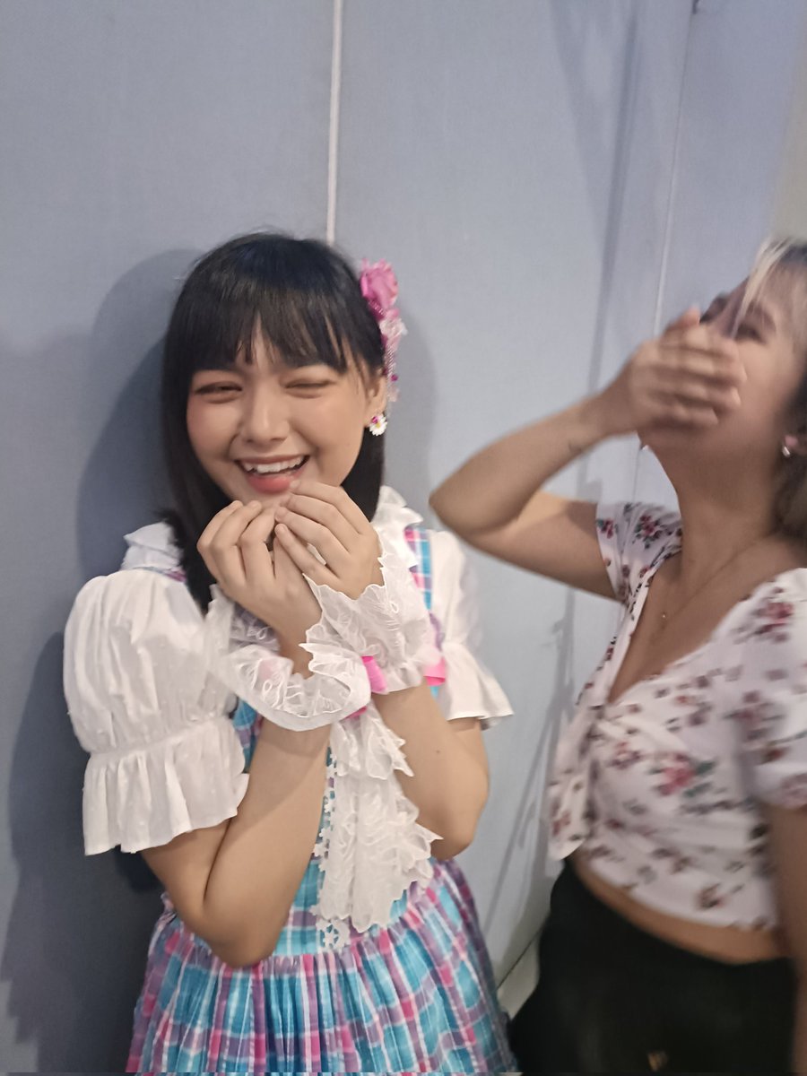 Kamisushiiiii's tweet photo. HAHAHAHAHAHA GRABE (2)

@jan_staffs @gracebuenavee https://t.co/NCy3jyEjSZ