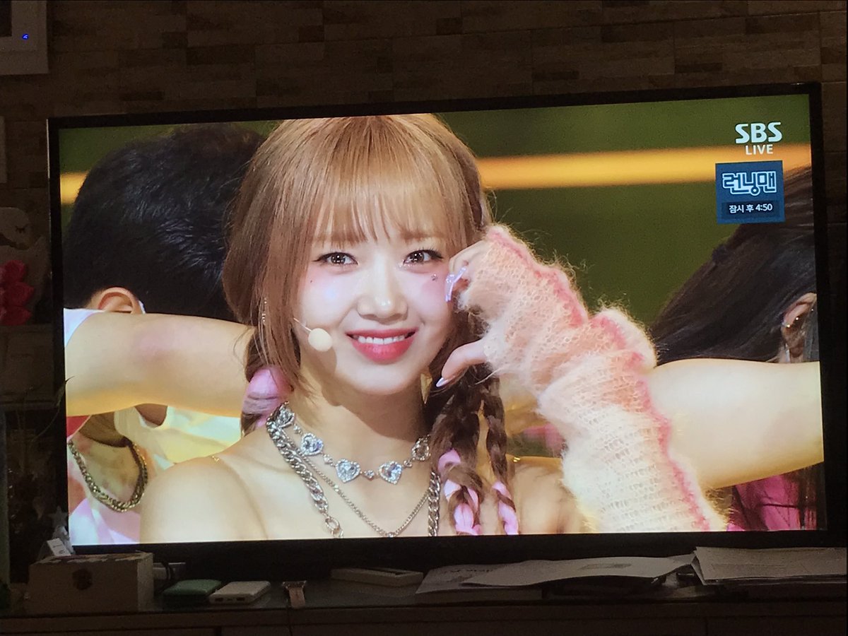 astrochdrhdrP's tweet photo. 유정씨. 이쁘시.내요. 활동.화이.팅! https://t.co/6t8oLyJ4ho