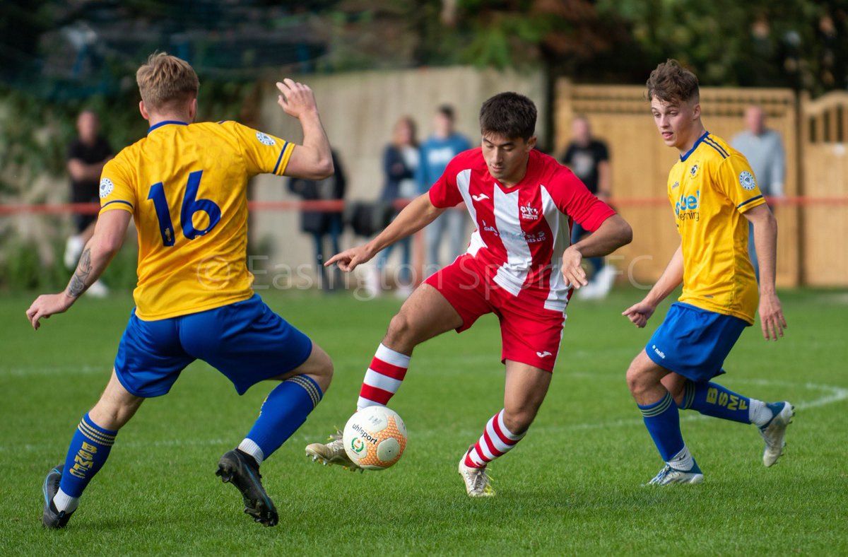 Sports_ESFC's tweet photo. More pictures from yesterday’s victory over @BadgersUcl can be found here 👉 https://t.co/SuVe4DzGfZ 
@NonLeagueCrowd @UCLFanZone @utdcos @PuritansRadio @OxOnFootball #nonleague #theclan https://t.co/JZrIL29Mfo