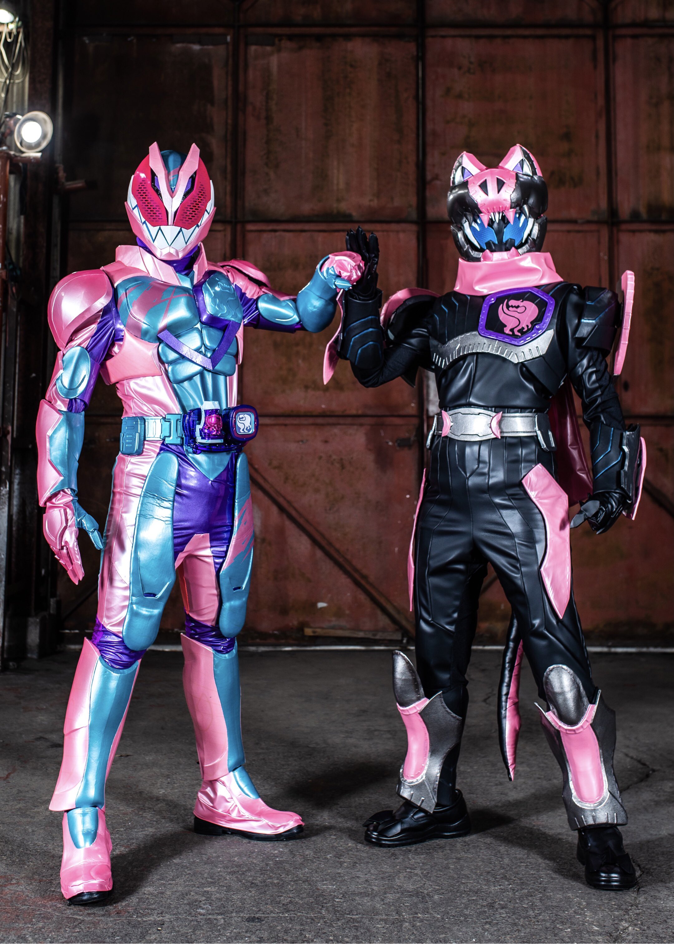 仮面ライダーリバイス　コスプレ 🐸ごまざら🐸 على X: 