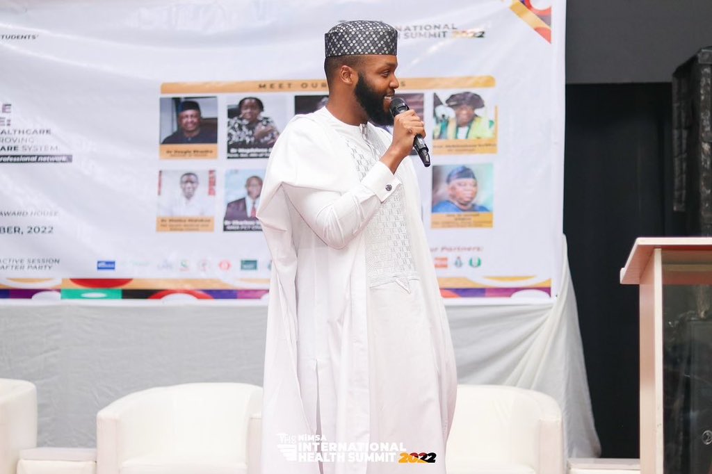 AhamRochas's tweet photo. Honoured to receive the Award for Excellence given by the Nigerian Medical Students Association at the @NiMSA_Nigeria International Health Summit 2022. The @ahamrochasfdn scholarship fund remains committed to supporting the education of medical students across Nigeria. https://t.co/bwNi9mVxdA
