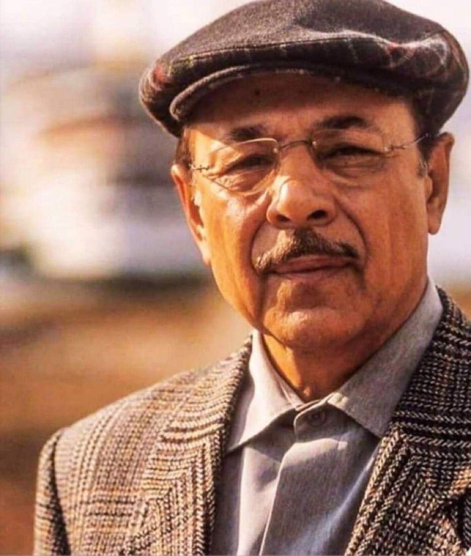 ensradnr's tweet photo. “Darda kaldım diye umutsuz olma,
Yok iken dünyayı var eden vardır...”

Bu dünya’dan yorulup gideli 10 yıl oldu. Mekanın Cennet olsun büyük üstad #NeşetErtaş https://t.co/2PnljHF9ZK