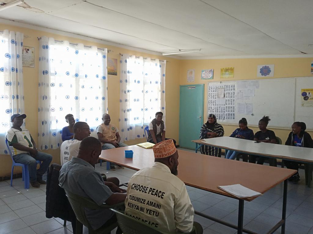 FMF_Kenya's tweet photo. As we came to the closure of our workshop yesterday, @FMF_Kenya was blessed to have the presence of Embakasi subcounty Peace committee chairperson Mr. Thomas, who reiterated that justice and truth are the bedrock of peace. 
#buildingcohesion 
#Peace 
@NCIC_Kenya @KenyaYwca https://t.co/S44H87mxdn