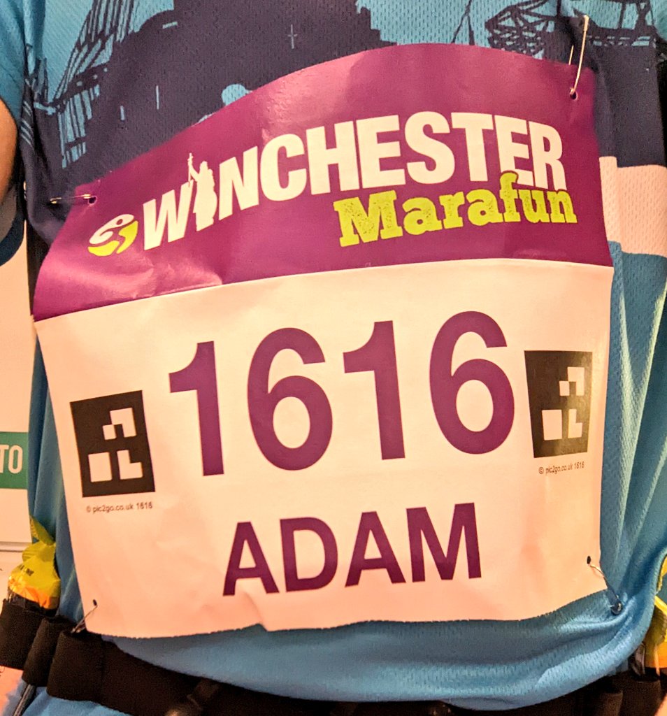 AstroAdamH's tweet photo. Time to run around Winchester again #WinchesterHalf https://t.co/3YLy3KPgaO