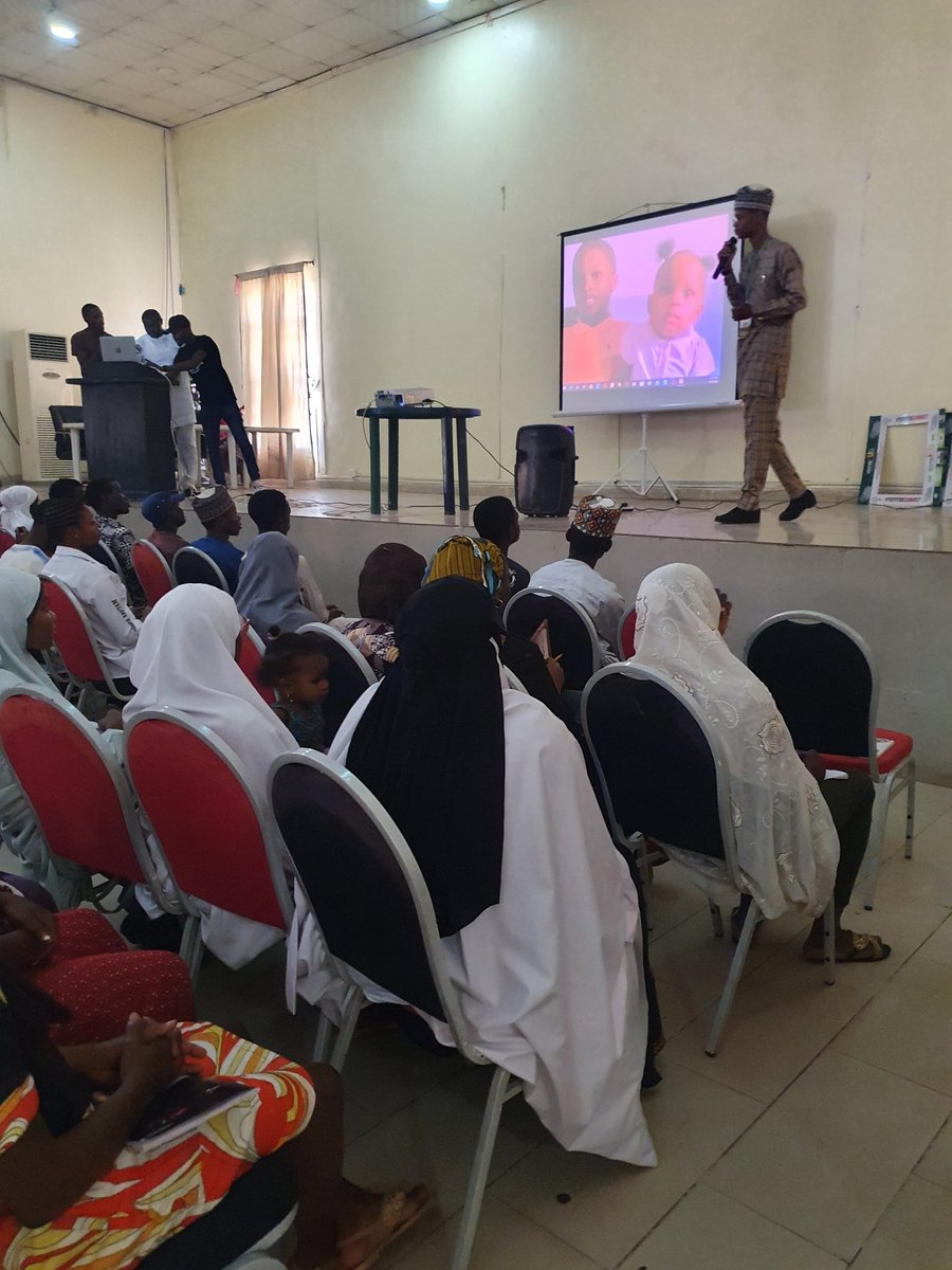 mahmud___mannir's tweet image. So much positive vibes @ the Young Entrepreneurship Challenge (YEC) event..

Cheers to 9ja youths and Thanks to our stakeholders for supporting us in achieving this milestone..

#APathToSuccess

#BatchA

Cc: @yeffyde @ihifix @IhifixF @Jobbermandotcom @smedaninfo @KadBizSchool