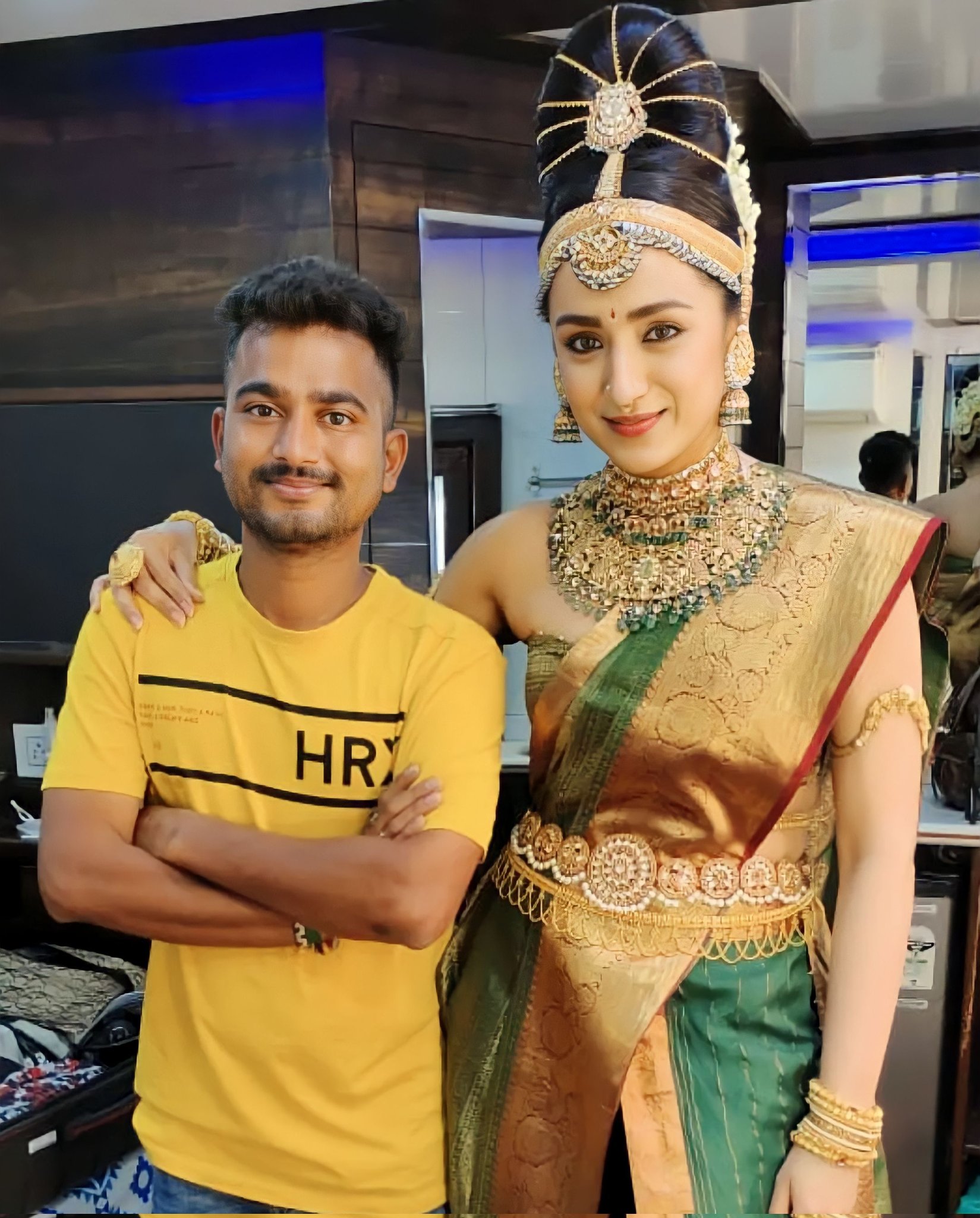 FdfFJh0aUAIgm94?format=jpg&name=large