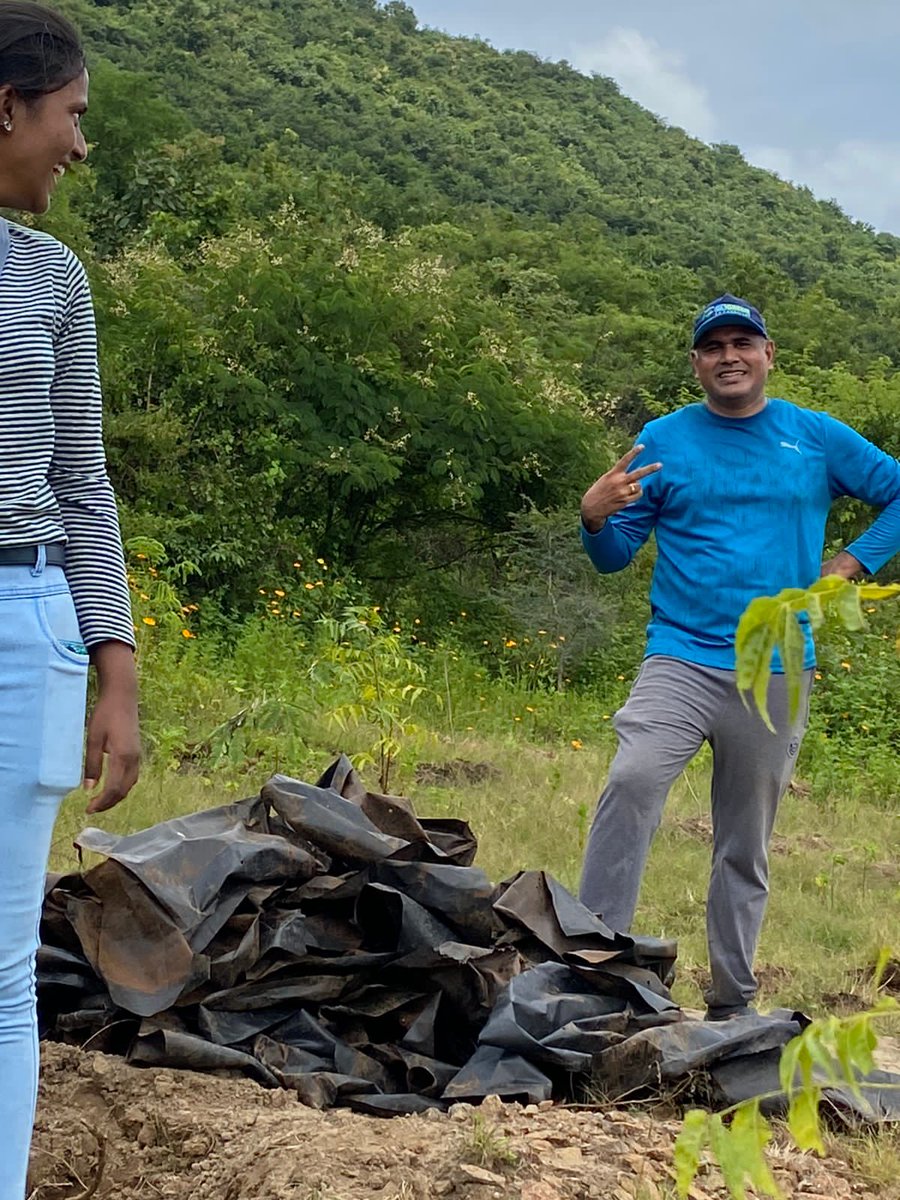 Pune_Go_Green's tweet photo. Today we had done #plantation , plants watering and #Plastic collection on Hill behind Megapolic Hinjawadi society.
Big thank to @PuneForest team for the support. It was in coordination with Forest team and TCS.
We had done plastic collection as part of #cleanhills campaign. https://t.co/IFomkcOYvI