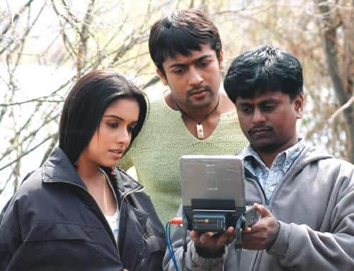 Mr_NaNivas's tweet photo. A wery Happy Birthday Director  @ARMurugadoss sir🎉✨

Thank you for giving two movies to my Hero @Suriya_offl sir #ghajini &amp; #7AumArivu 🔥🔥🔥
We wish you all the success for your future projects. 💐 
#VaadiVaasal #Vanangaan #Achaludu #Suriya42 #Smarat #HBDMurugadoss https://t.co/sNe2wowNHy