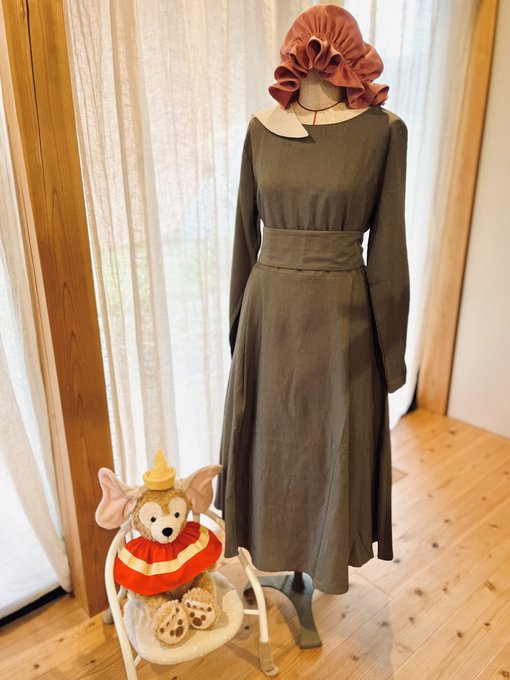 耳はノリノリでつけてくれるけどつけ襟?スタイ?は完全拒否でダッフィーくんにモデルをお願いまだ諦めぬぞ!服に縫い付けてやるかんな! 
