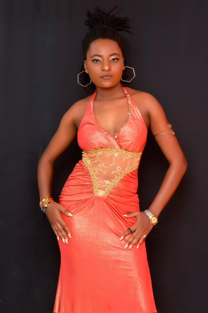EdictaQueen's tweet photo. @eye_red is already out ..keep on streaming 🔥 Massive music ....soon we trend🔝🔝🔝🔝🔝https://t.co/ktnvQvwZr5 https://t.co/O0EX8ldHha