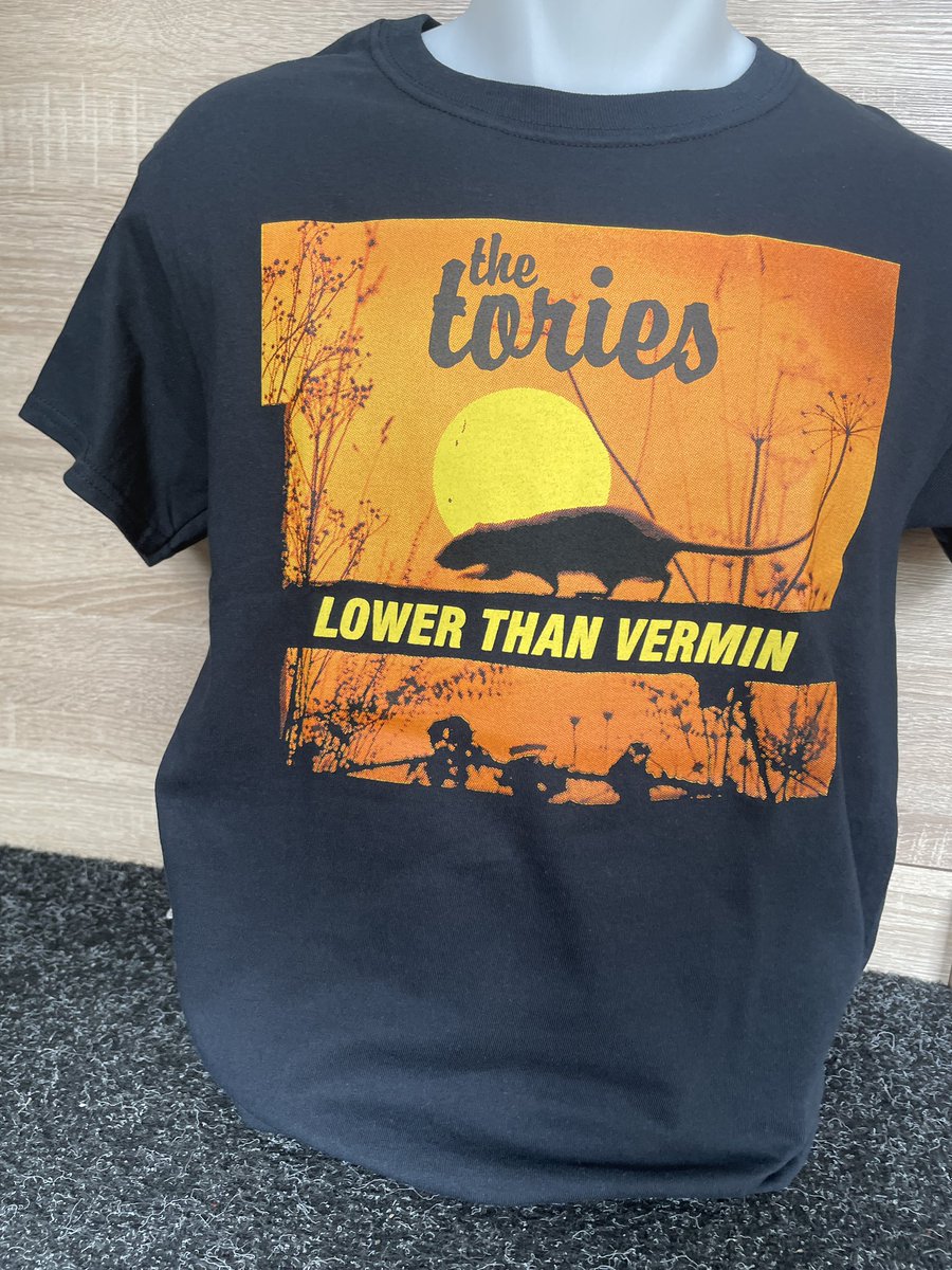 CaltonBooks's tweet image. #TheTories 🥊#LowerThanVermin 🐀#UnitedWorkingClass ✊🏾✊🏼