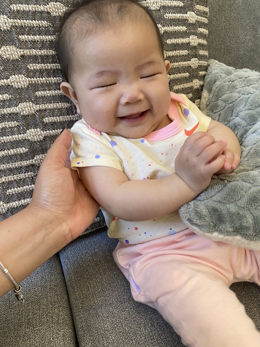 interludevibe's tweet photo. Mini E! 🥺😍 https://t.co/pTzE8K4RJr