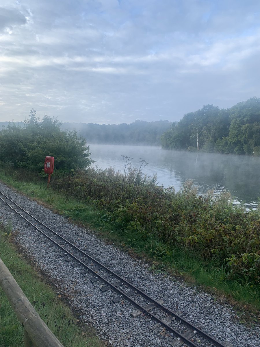 A beautiful autumnal walk this morning. After a busy few weeks a brisk fresh walk is just what’s needed <a href="/TrenthamEstate/">Trentham Estate</a> #autumn #morningmist #fresh #sundayvibes