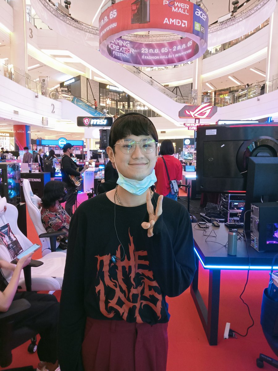 tonhonfanclub's tweet photo. ขอบคุณทุกคนที่มาคุณตนวันนี้น้า
หายคิดถึงกันไปได้นิดนึงเนอะ
รอติดตามงานต่อไปได้เลยยย

#Powermall #ProPlugin  #SmartGamingCreatorFestival 
#tonhon #กีตาร์ของคุณตน https://t.co/hs7IoUsgW5