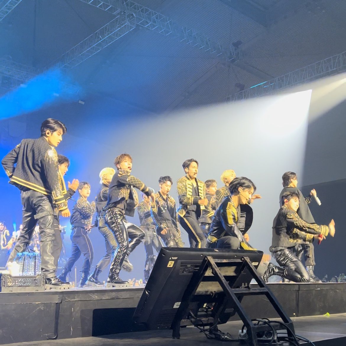 wooabae's tweet photo. 22 - 09 - 24 ;

after lots of years of waiting, finally able to meet the source of my happiness and energy. 🥺🤍 https://t.co/A18i8SZV77