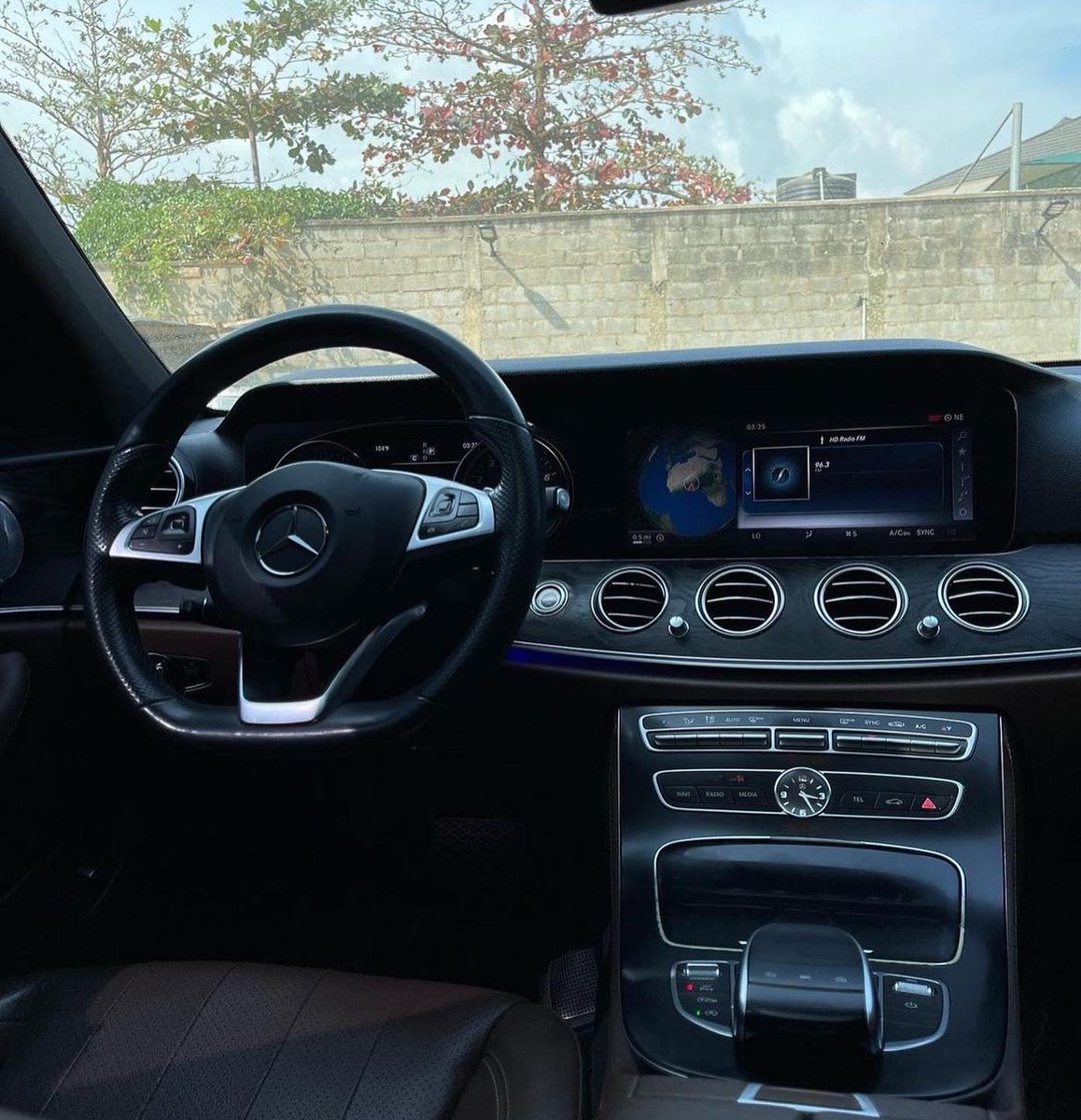 tyautos76's tweet photo. 👉Description:⚡⚡⚡️ SUPER NEATLY USED 2017 MERCEDES BENZ E300
DUTY ✅ 

👉Price:  17 million negotiable 

👉Kindly call 08065119924 or send a dm

👉Location: Abuja

#abujacars #cardealers #cars #instagram #affordablecars #abujaautodealership #lagoscars #carsforsale #benze300 https://t.co/l2T4f91UdB
