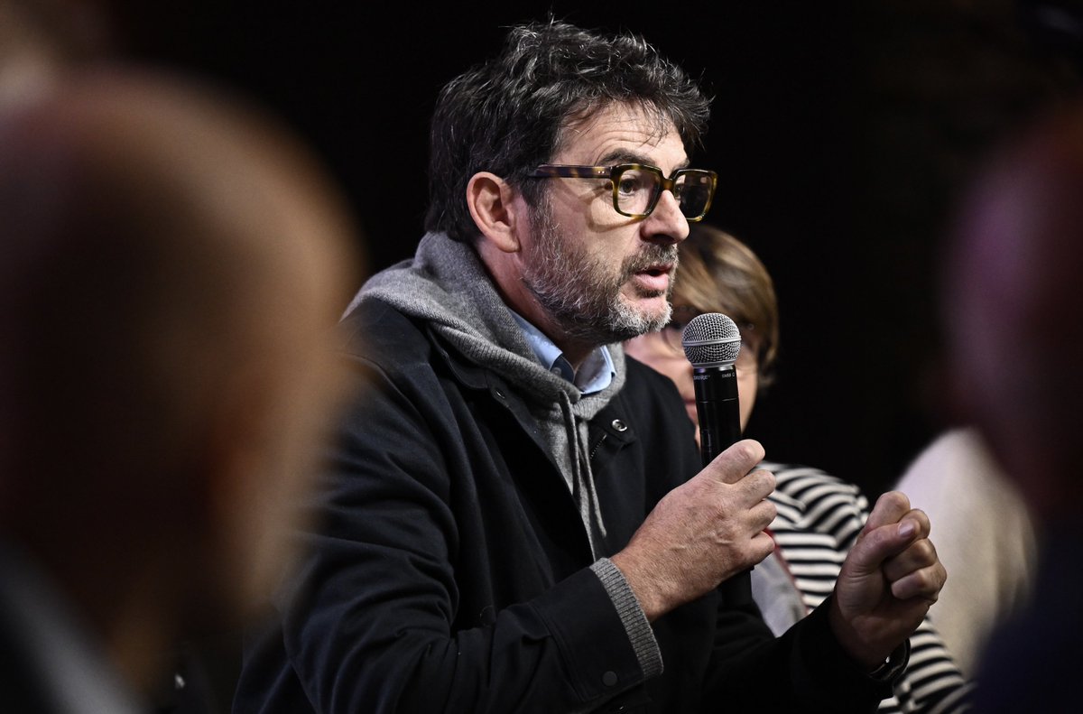 💬 "Le radicalisme nous mène dans le mur. On ne fera de politique environnementale sans les agriculteurs. On ne fera pas les #retraites sans les syndicats.
On ne fera simplement pas de réforme sans les citoyens."
- <a href="/erwanbalanant/">Erwan Balanant</a> 

⛵️ #URMoDem #Guidel2022