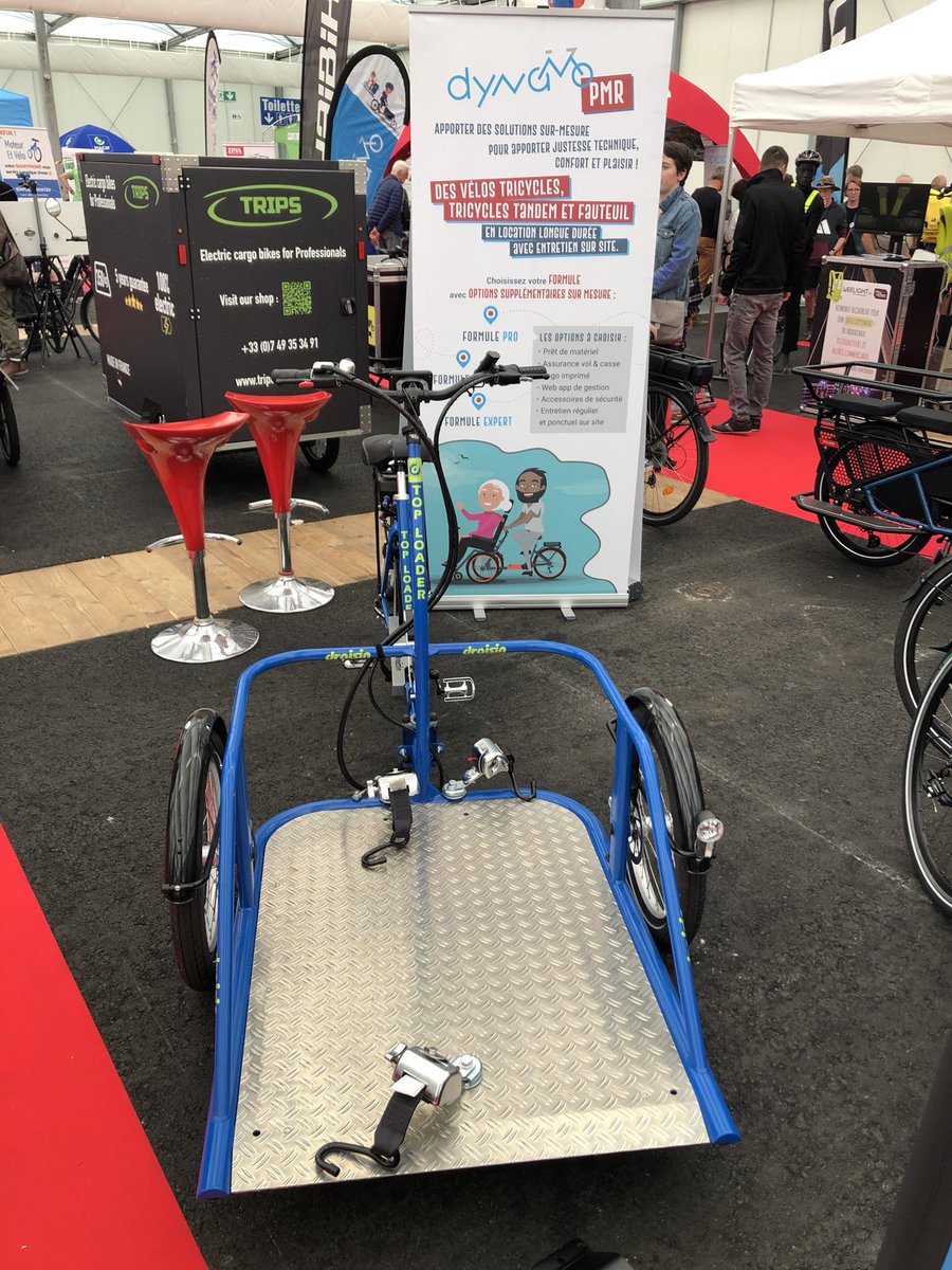 LCyclable's tweet photo. “Je transporte des personnes en fauteuil roulant à vélo. C’est plus agréable pour eux et j’accède plus facilement à la porte”. 

#handicap #velo #ExpoDuVelo

⤵️ https://t.co/sTiyXUgKeF