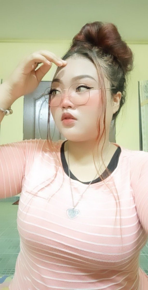 malaygurl tweet media