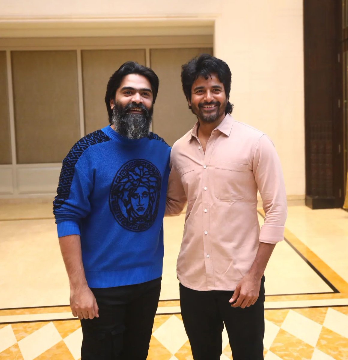 NagaKarthick5's tweet photo. SK at #VTKSuccessMeet 🔥🔥 
@Siva_Kartikeyan @SilambarasanTR_ 
.
#Prince || #Maaveeran || #Ayalaan https://t.co/NJiBShpUcM