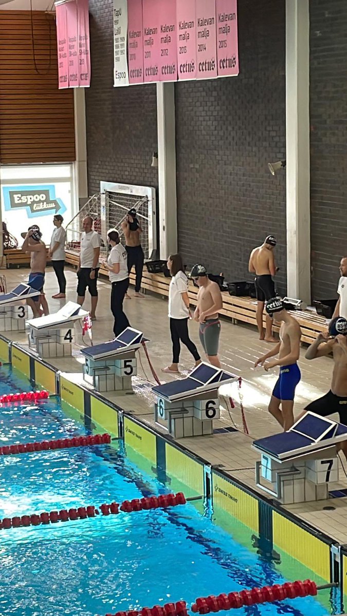 monliikamaa's tweet photo. Speedo Cup 2022, Espoossa 🙌🏻🏊🏻‍♂️ Eka uinti takana, ajan parannus ja 🥈 Hieno laji 💥 @uimaliitto #vanders https://t.co/yhOuyeGcgp