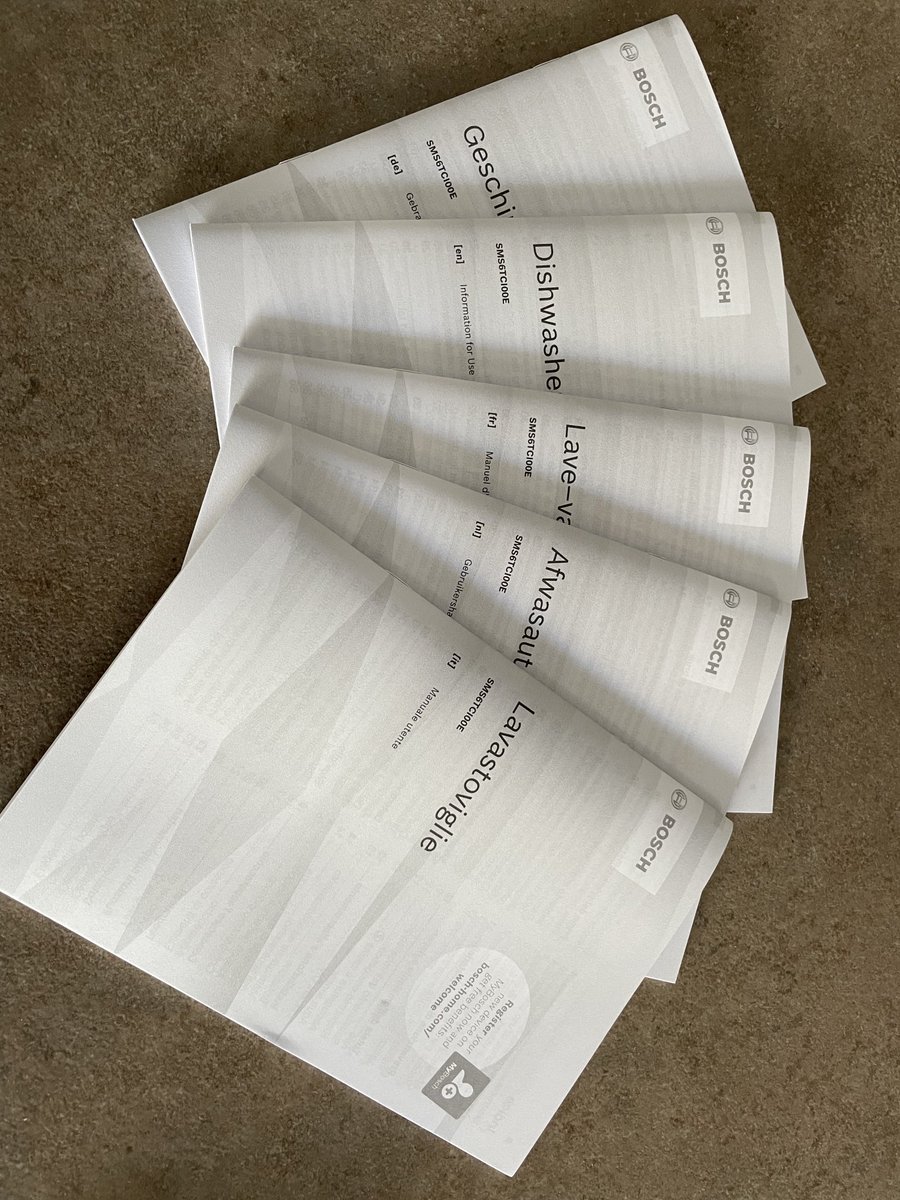 Mme ou Mr ⁦<a href="/BoschFrance/">Bosch France</a>⁩, j’achète un lave vaisselle en France et j’ai, à l’intérieur, le manuel d’utilisation en 5 langues 😬. Dans une démarche #rse  on ne pourrait pas avoir l’avoir uniquement dans la langue du pays et en ligne pour les autres langues ? #gesteecolo
