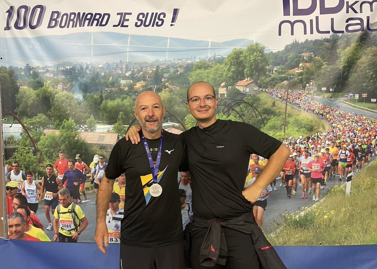bernardmaury's tweet photo. #100kmMillau c’est une équipe coureur + suiveur ! Merci mon fils 😘
🏃🏻♂️🚴
#UltraAmateur #Ultrafond #running https://t.co/uODeqe4wNN