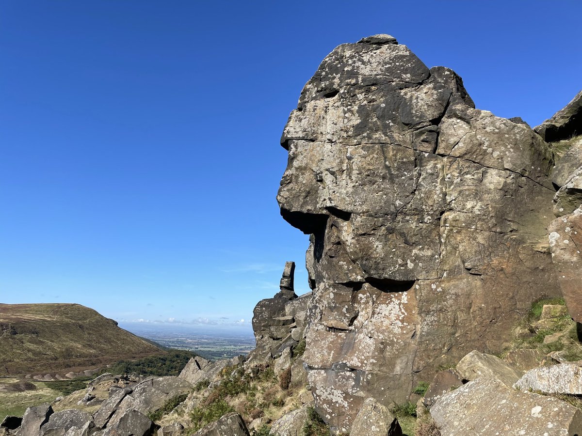 tomhecht's tweet photo. The Sphinx at The Wainstones in the @northyorkmoors #mythical #clevelandway https://t.co/xJpzyQ2SS5