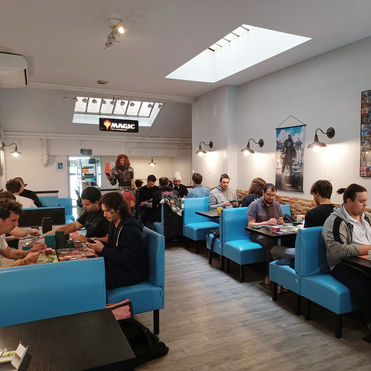 Ce Samedi, chez @MagicCorporation, c'était Draft &amp; Modern !

Et pour faire nos futurs tournois reste connecté à animation.magiccorporation.com

#mtg #wizardsofthecoast #mtglocalstore #wpnpremium
⚔️ Join the fight ⚔️