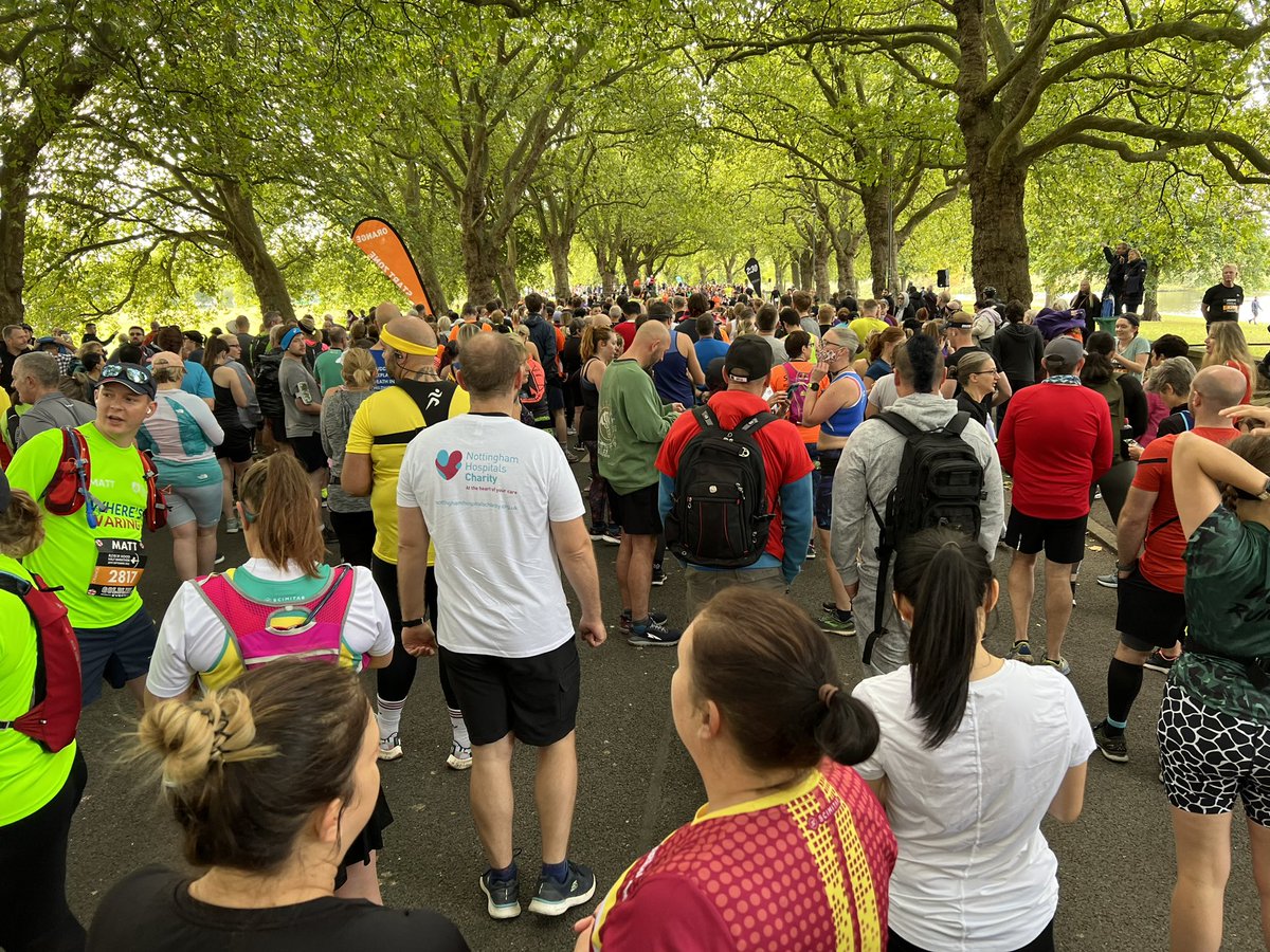 We’re here! 

Not ready! 

#TeamWheresWaring #RobinHoodHalfMarathon

justgiving.com/team/WheresWar…