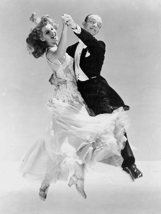 May your Sunday be as chipper as Rita Hayworth and Fred Astaire, you fabulous frockers!