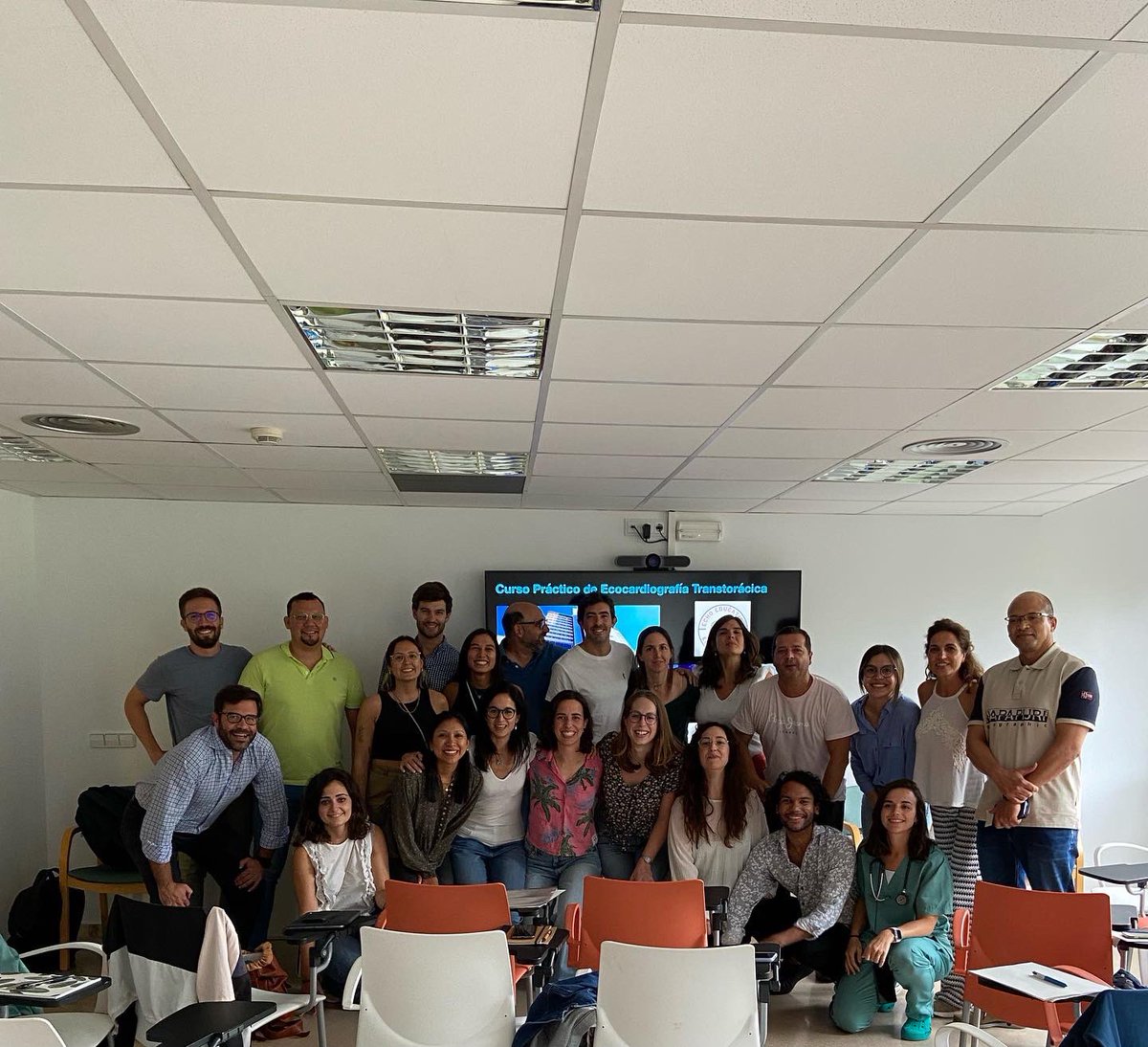 MarcVives13's tweet photo. Fantástico Curso Práctico de ETT en críticos con el Servicio de Anestesia y Reanimación de @Mutua_Terrassa Avalado por @ESICM y acreditado para diploma #EDEC. https://t.co/fLWAUkUsgO… Info: https://t.co/a3HTky2GNF @sedar_es @SCISEDAR @SCARTD_ACM @marietahersan @JG_Anestesia https://t.co/dKyySctpBm