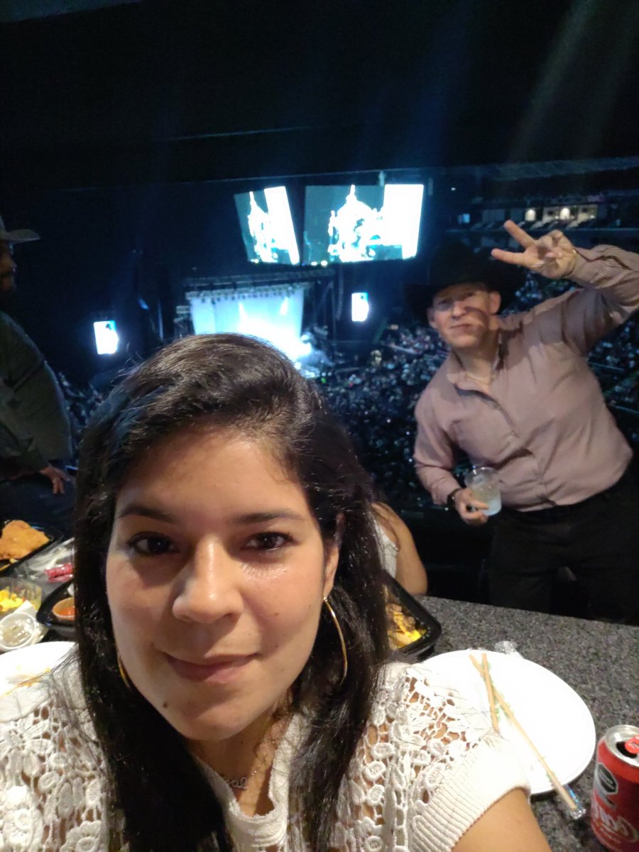 ccgm03's tweet photo. @LeandroRiosMx llegamos https://t.co/ZPlEvNJ0xj