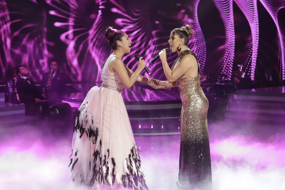 estanocheperu's tweet photo. #LaGranEstrella ¡GRAN SHOW!
Karla Zapata y Yahaira Plasencia nos dejaron atónitos con su presentanción en la final de La Gran Estrella, sin duda una de las mejores presentaciones de la noche.
Míralo por @AmericaTVGO ► https://t.co/L5I7cLhvX5 https://t.co/CyQAvWycmg