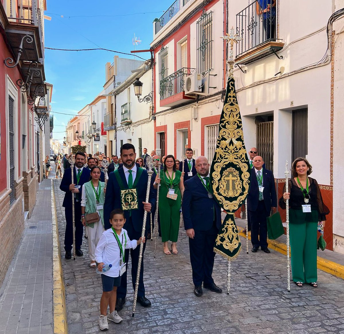 Santa_VeraCruz's tweet photo. XXXVII Peregrinación de HHCC De la Vera+Cruz en Olivares (Sevilla). Nuestra Cofradía participa en este tradicional encuentro anual con una numerosa representación.
.
.
.
#veracruzALH #AlhaurínelGrande #Olivares #Sevilla #peregrinacionOlivares https://t.co/YXi5xUOcRE