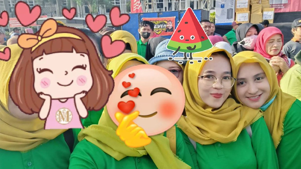 Dandee990's tweet photo. Minggu ceria pantes nya olahraga. Biar sehat. Ketika bingung cari senderan , bersandarlah pada pundak temen mu ๐คญ๐คญ walo temen mu merasa berat, bodoamattt..... ๐ญ๐ญ๐ญ
#nyender https://t.co/Lqm0Zc5yQR