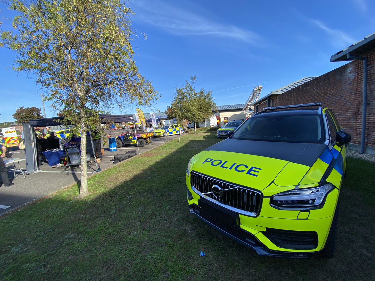 SrlVideo's tweet photo. Im here @WeyPortPolice station for their #emergencyserviceday with @DWFireRescue and @DWFRSWeymouth come on down lots to see and do! https://t.co/HS7NH3N8cH