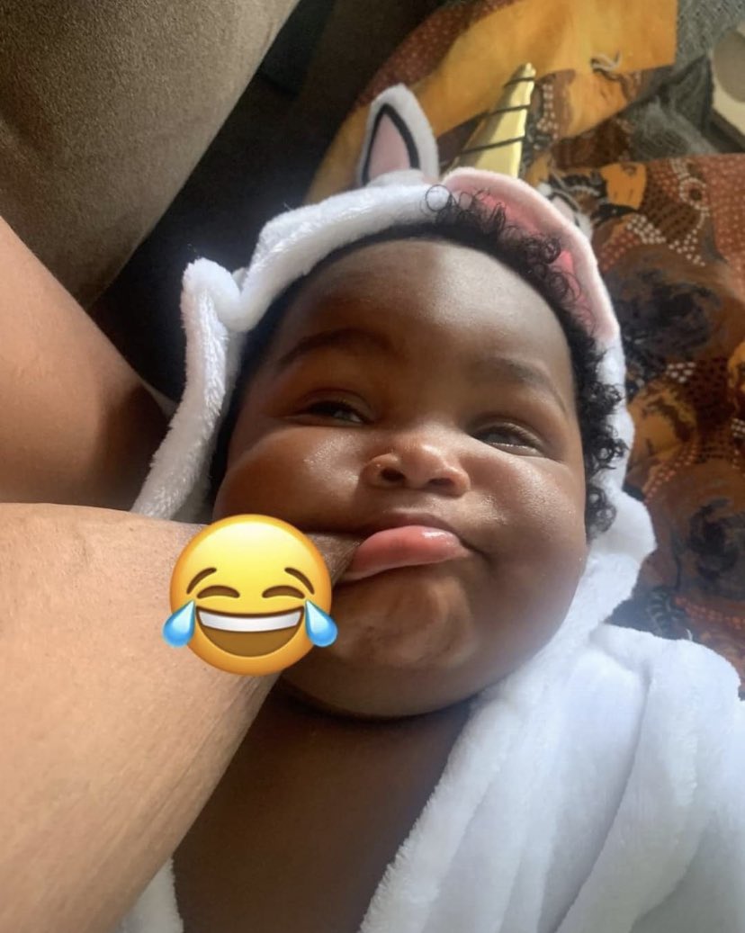 kiingNg14's tweet photo. À toi mon futur bébé 🥺, lait en poudre va te dégoûter 😏🫣😂😂 https://t.co/9wRL6irX1D