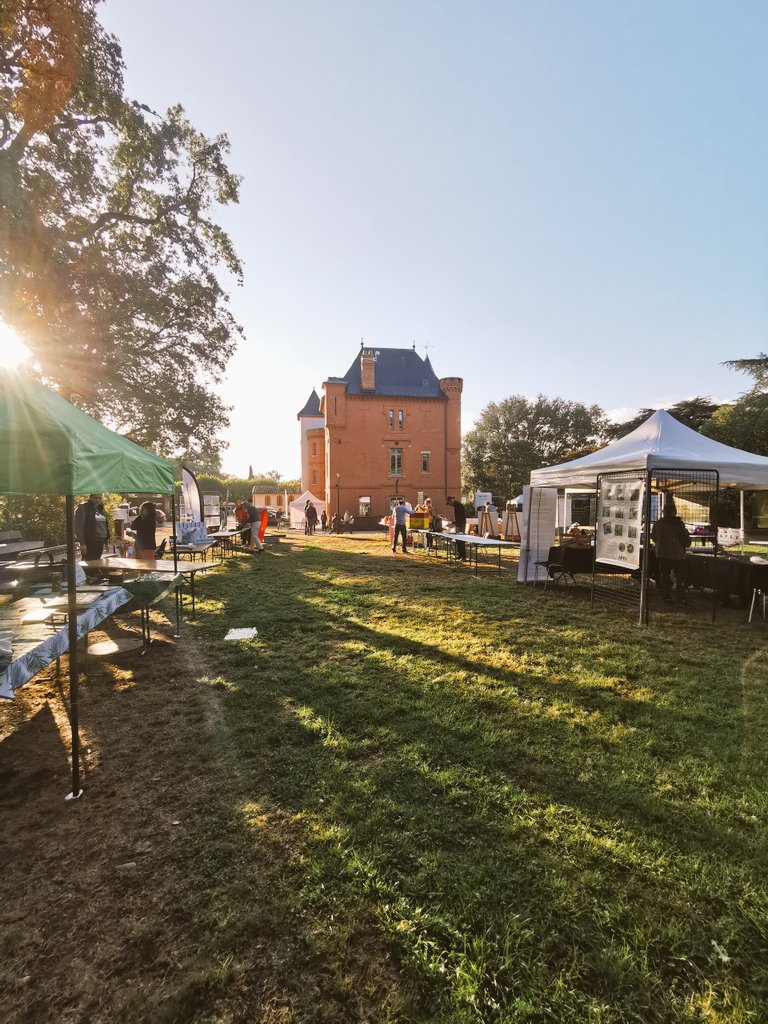La Fête des Confluences ce dimanche 25 septembre au Château de Portet/Garonne !
La #nature vous veut du bien : le thème des animations. Venez nous y retrouver jusqu'à 18h ! 
#MaHauteGaronne #TourismeHG #NatureEnOccitanie #confluenceGaronneAriege
👉 urlz.fr/jhNi