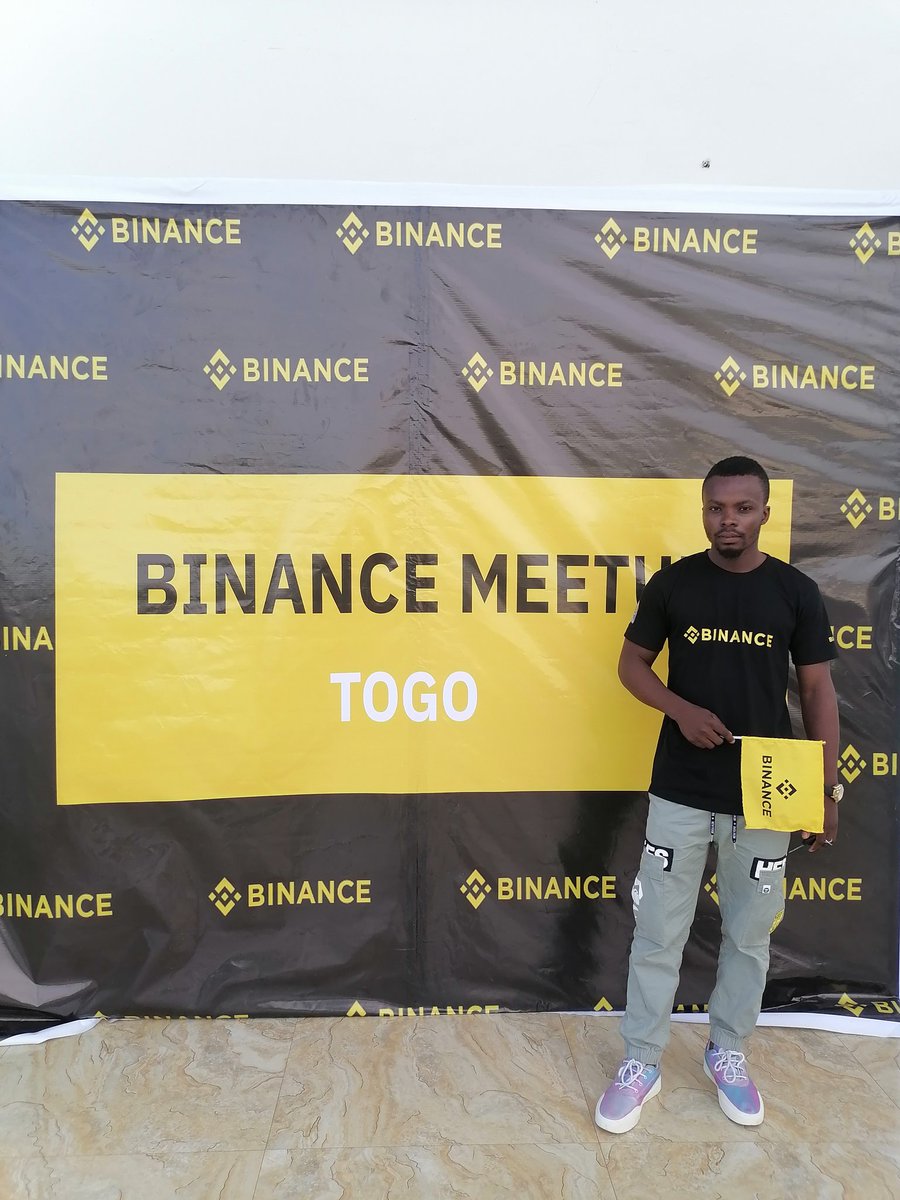GUYBOSS0's tweet photo. #BinanceAfrique
#BinanceMeetupTour
#BinanceMeetupTogo https://t.co/vNOSyYOQsC